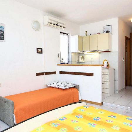Apartments By The Sea Marusici, Omis - 1024 Mimice Cameră foto